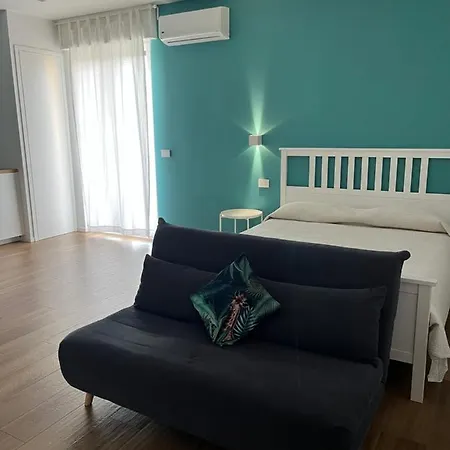 Suite Room Trani * トラーニ